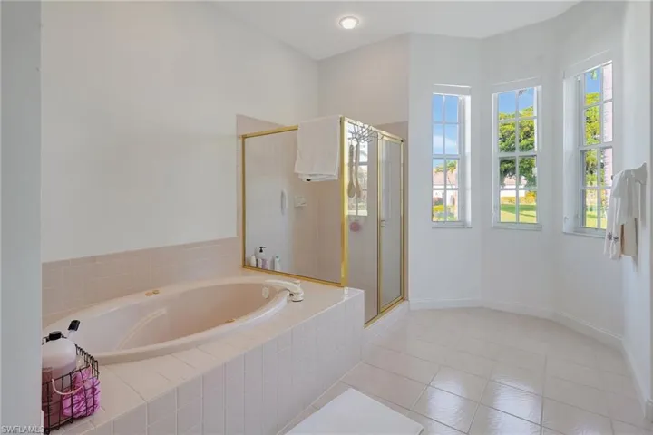 16112 Edgemont Dr, Fort Myers, Florida 33908