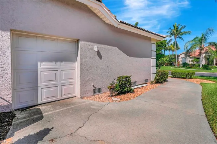 16112 Edgemont Dr, Fort Myers, Florida 33908