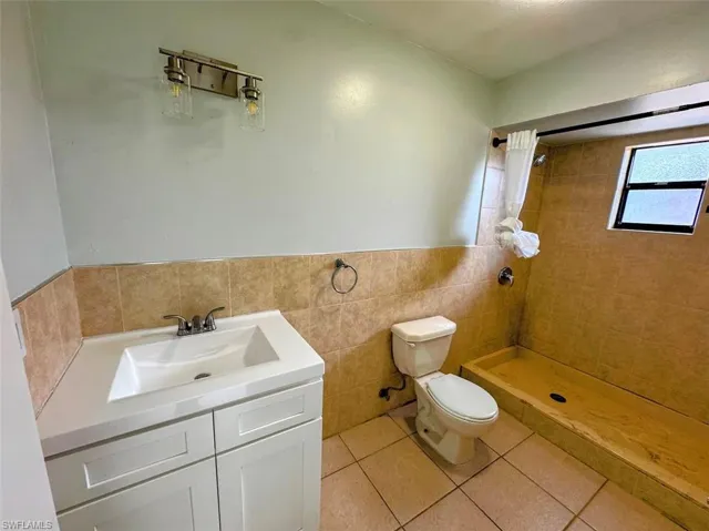 233 S Cypress St, Labelle, Florida 33935