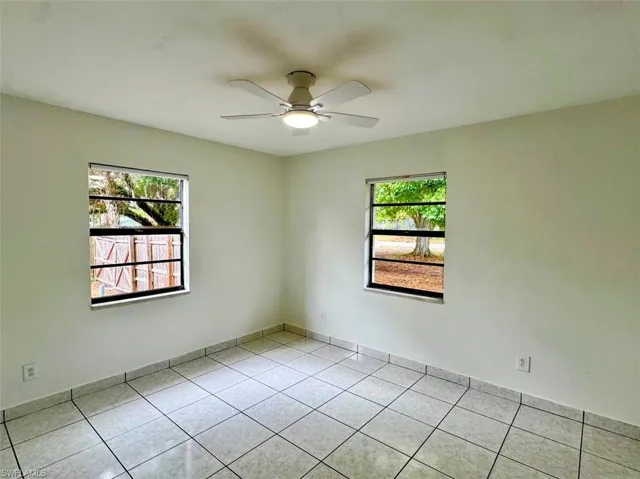 233 S Cypress St, Labelle, Florida 33935