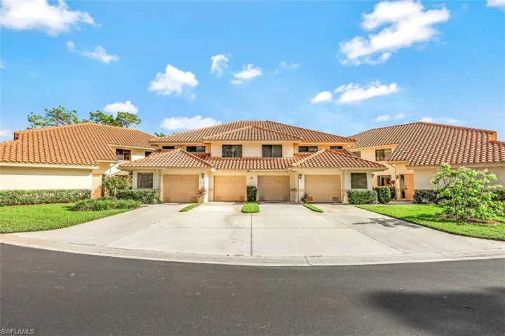 78  Bennington  DR, Naples, FL 34104
