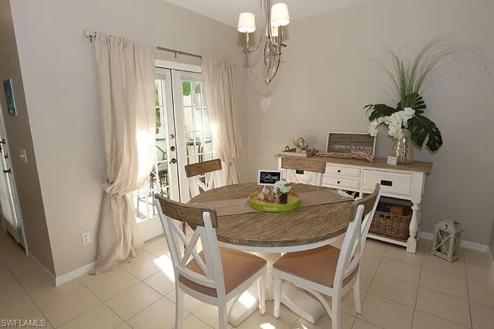 7058  Barrington  CIR, Naples, FL 34108