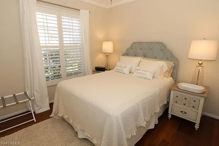 7058  Barrington  CIR, Naples, FL 34108