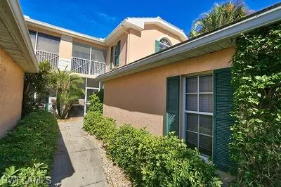 7058  Barrington  CIR, Naples, FL 34108