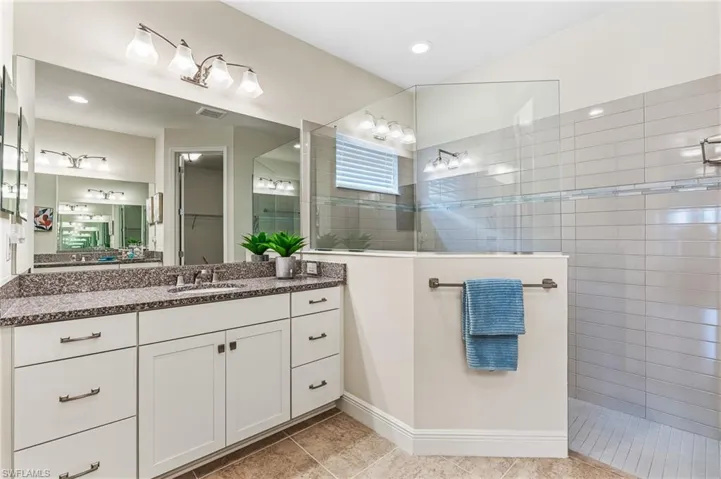 7754  Cypress Walk  DR, Fort Myers, FL 33966