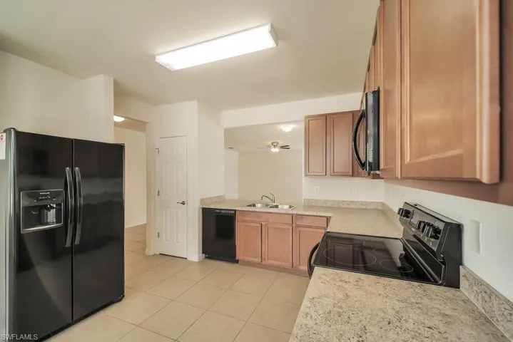 713 Sw 4th Ter, Cape Coral, Florida 33991