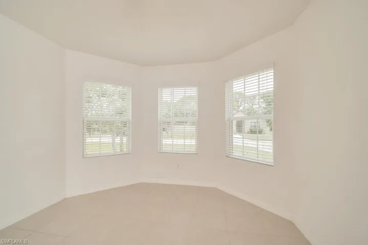 713 Sw 4th Ter, Cape Coral, Florida 33991