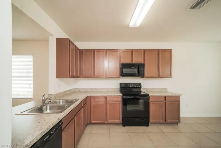 713 Sw 4th Ter, Cape Coral, Florida 33991