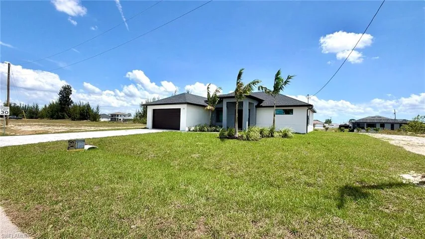 10 NE 9th  ST, Cape Coral, FL 33909