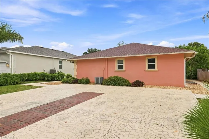 4438 Pine Lake Rd, Bonita Springs, Florida 34134