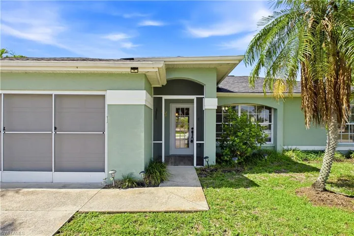 204 Se 18th St, Cape Coral, Florida 33990