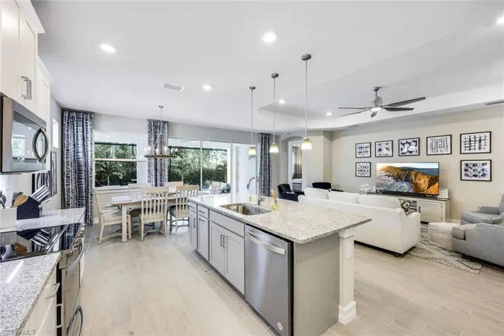 28109 Seasons Tide Ave, Bonita Springs, Florida 34135