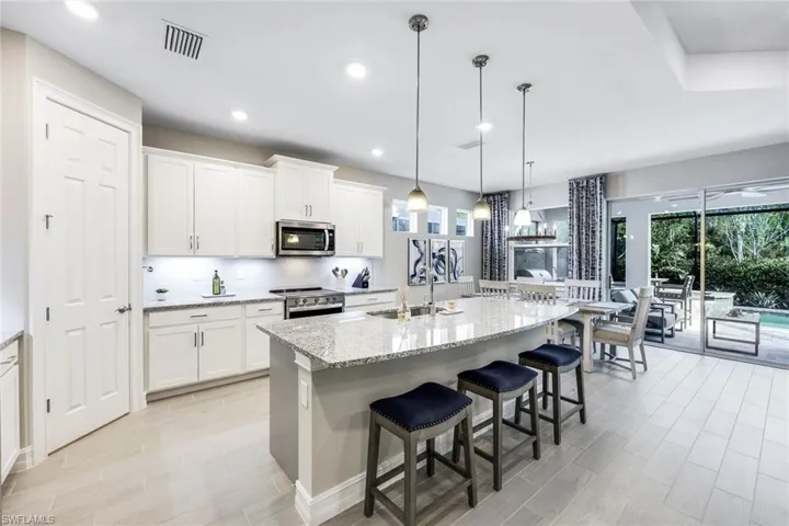 28109 Seasons Tide Ave, Bonita Springs, Florida 34135