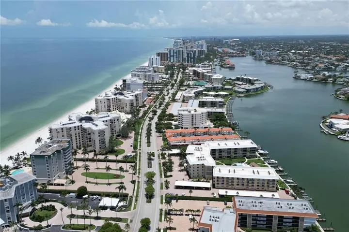 3000 Gulf Shore Blvd N 213, Naples, Florida 34103