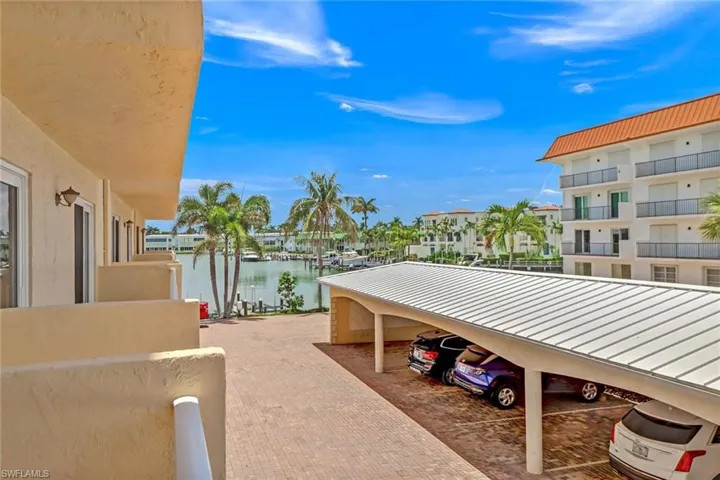 3000 Gulf Shore Blvd N 213, Naples, Florida 34103