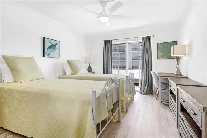 3000 Gulf Shore Blvd N 213, Naples, Florida 34103
