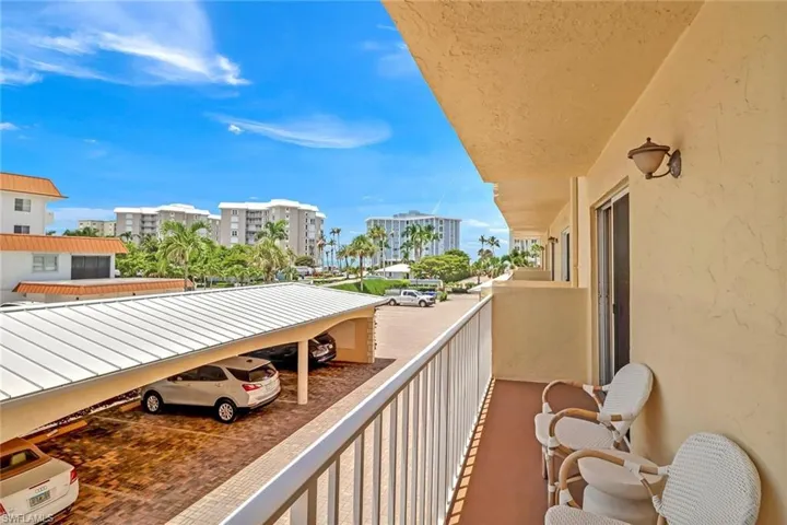 3000 Gulf Shore Blvd N 213, Naples, Florida 34103
