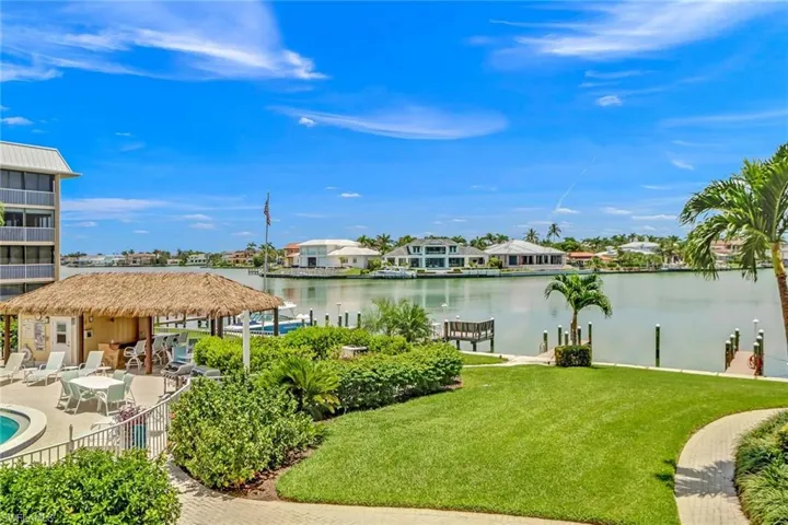 3000 Gulf Shore Blvd N 213, Naples, Florida 34103