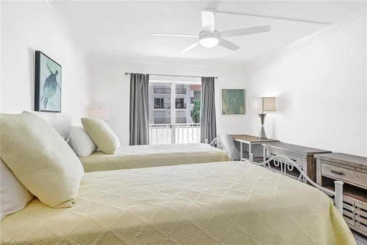 3000 Gulf Shore Blvd N 213, Naples, Florida 34103