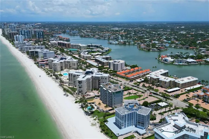 3000 Gulf Shore Blvd N 213, Naples, Florida 34103