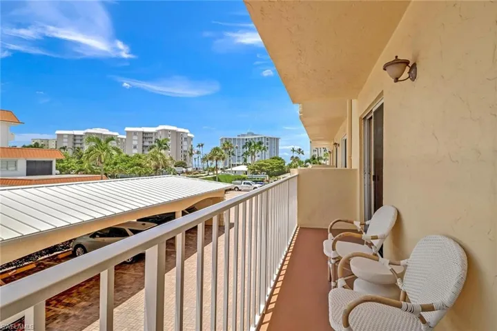 3000 Gulf Shore Blvd N 213, Naples, Florida 34103