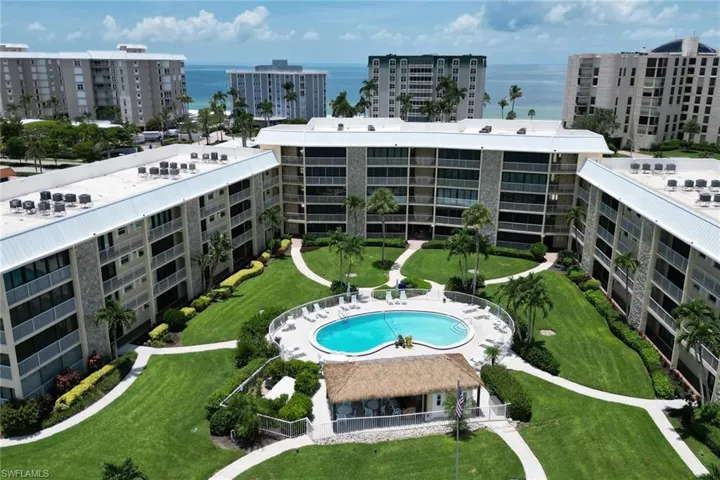 3000 Gulf Shore Blvd N 213, Naples, Florida 34103