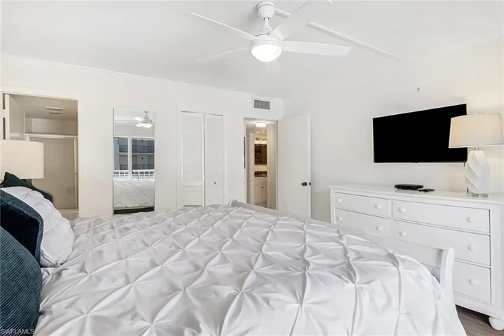 3000 Gulf Shore Blvd N 213, Naples, Florida 34103
