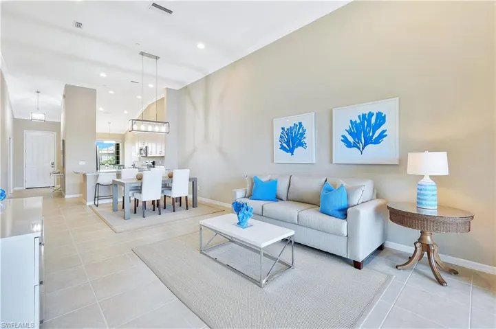9385  Pocida  CT, Naples, FL 34119