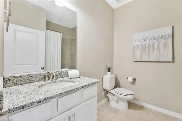 Guest bathroom.