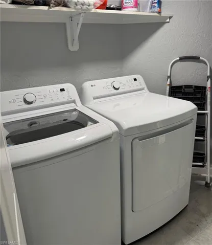 Washer & Dryer in Unit