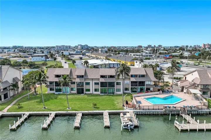 894 Buttonwood Dr 115, Fort Myers Beach, Florida 33931