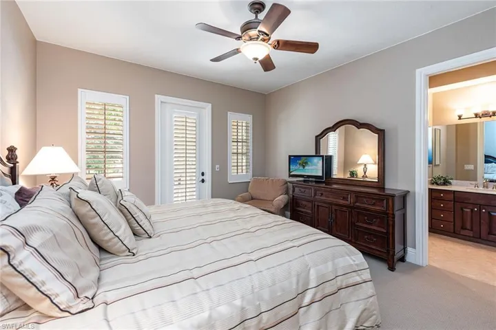 9284 Menaggio Ct 202, Naples, Florida 34114
