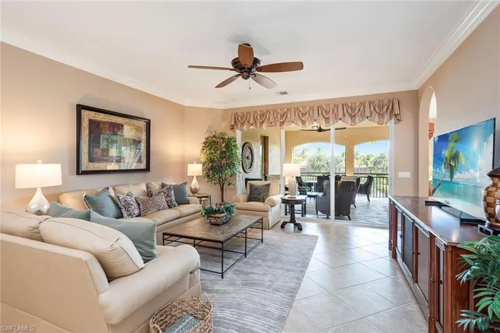 9284 Menaggio Ct 202, Naples, Florida 34114