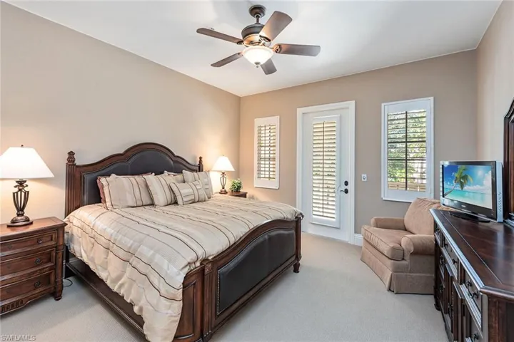 9284 Menaggio Ct 202, Naples, Florida 34114