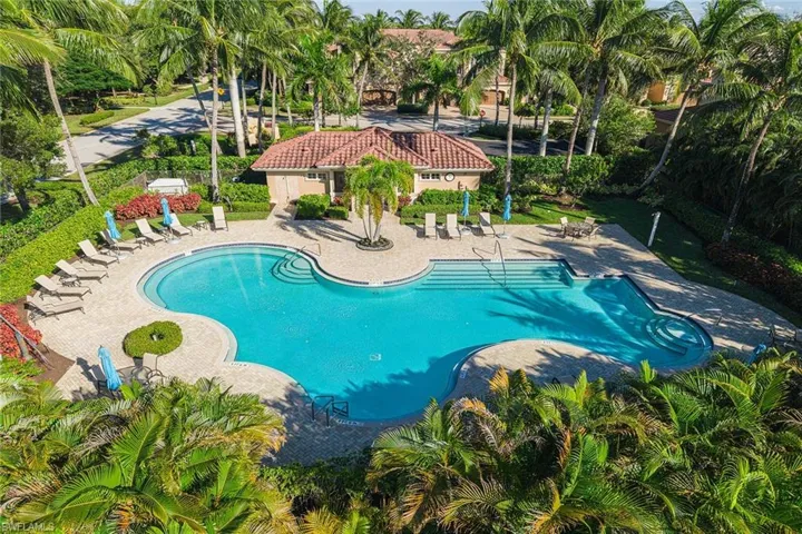 9284 Menaggio Ct 202, Naples, Florida 34114