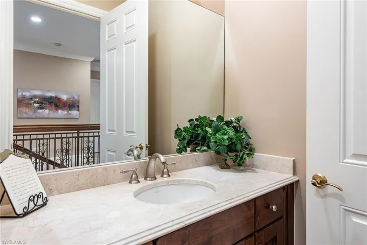 9284 Menaggio Ct 202, Naples, Florida 34114
