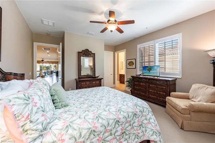 9284 Menaggio Ct 202, Naples, Florida 34114