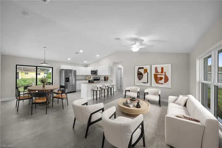2808  70th W ST, Lehigh Acres, FL 33971