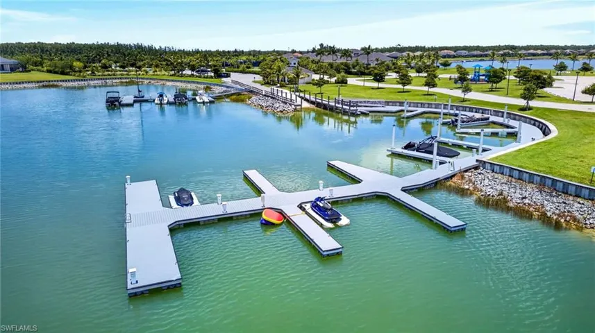 19263 Aqua Shore Dr, Fort Myers, Florida 33913