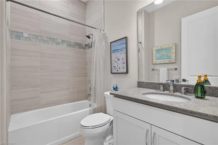 19263 Aqua Shore Dr, Fort Myers, Florida 33913