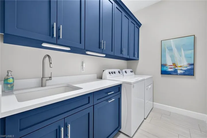 19263 Aqua Shore Dr, Fort Myers, Florida 33913