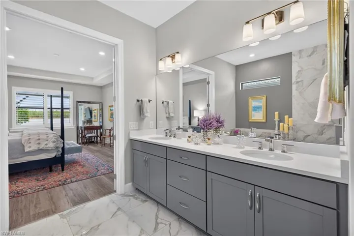 19263 Aqua Shore Dr, Fort Myers, Florida 33913