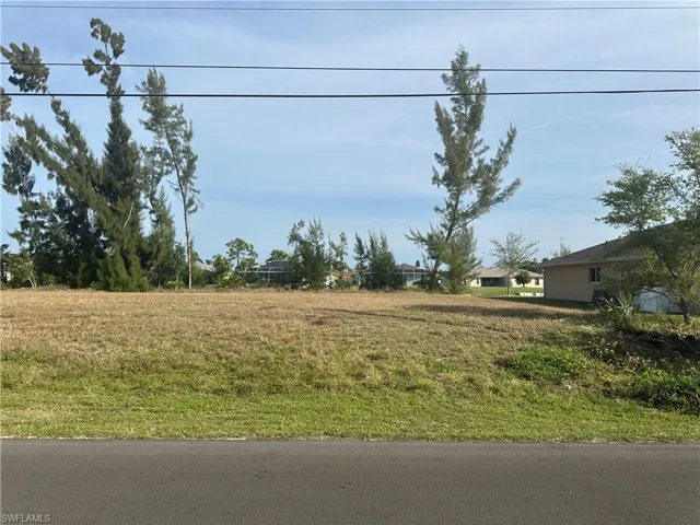 153 SE 21st ST, CAPE CORAL FL 33990