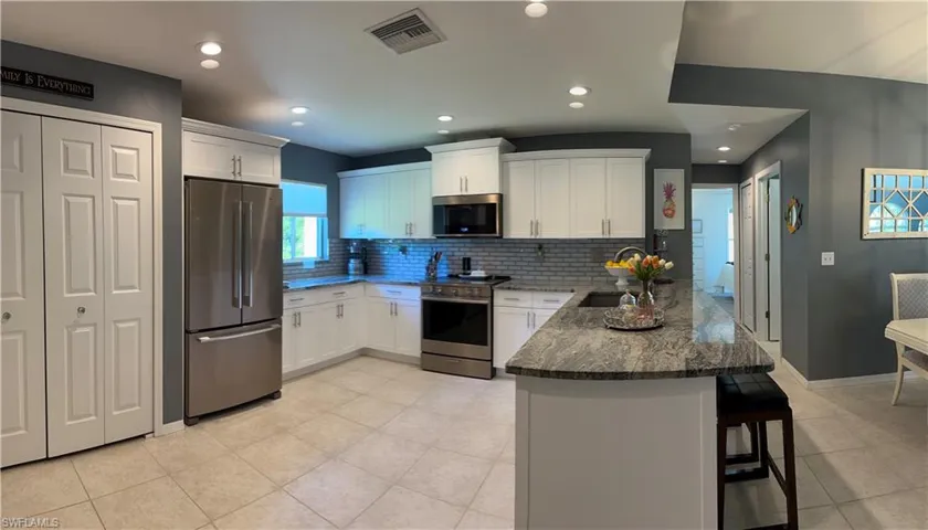 141 2nd St Se, Naples Fl 34117