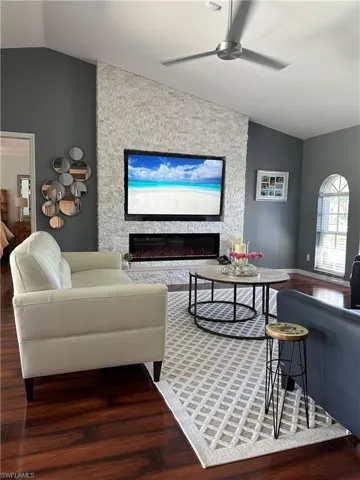 141 2nd St Se, Naples Fl 34117