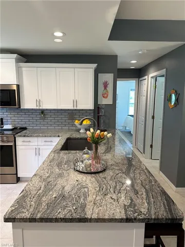 141 2nd St Se, Naples Fl 34117