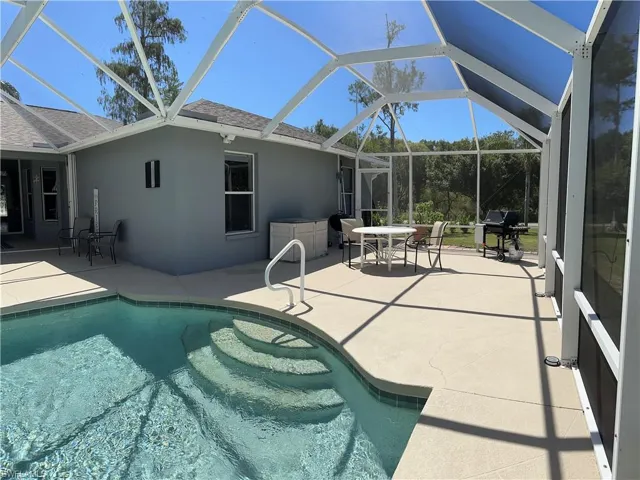 141 2nd St Se, Naples Fl 34117