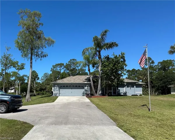141 2nd St Se, Naples Fl 34117