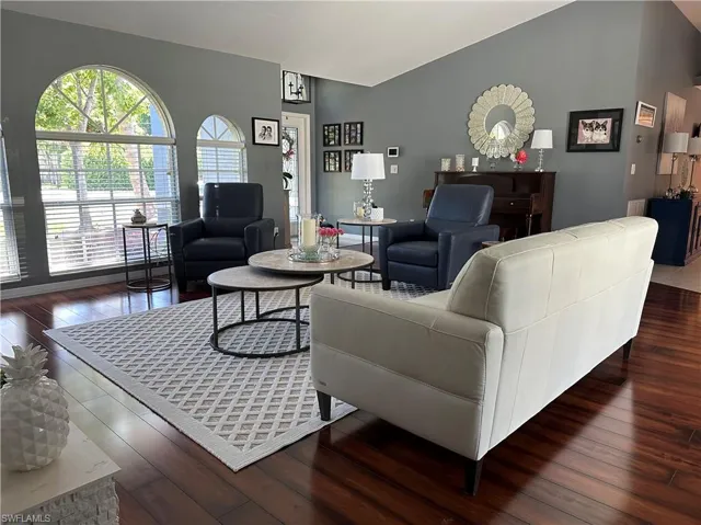 141 2nd St Se, Naples Fl 34117