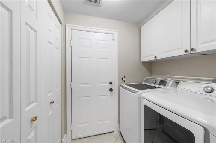 20691 Wildcat Run Dr 102, Estero, Florida 33928